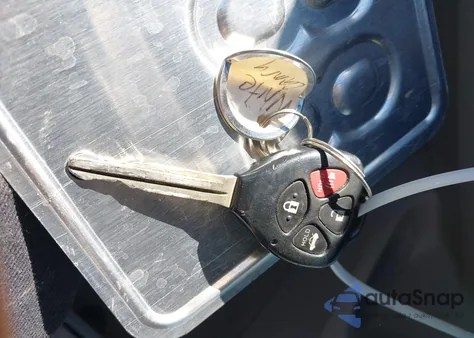 2011 Toyota Camry Le z USA, uszkodzony, nr VIN 4T4BF3EK8BR115462